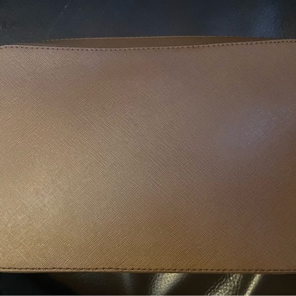 EUC / NWOT Michael Kors Brown Crossbody Bag - Picture 3 of 10